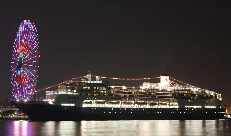 VOLENDAM Passenger Ship IMO 9156515 photo 3
