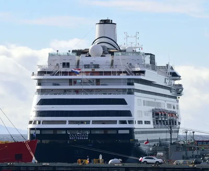 ZAANDAM Passenger Ship IMO 9156527