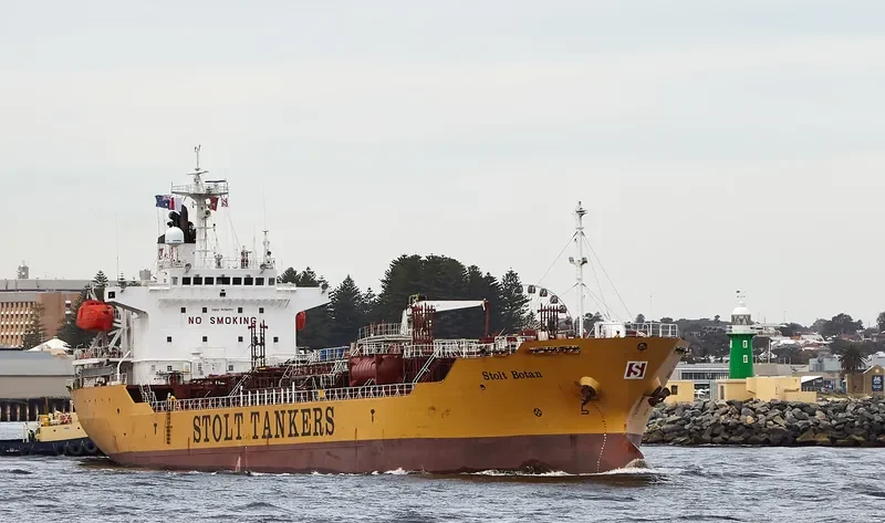 HARI AKASH Tanker IMO 9156553 photo 2