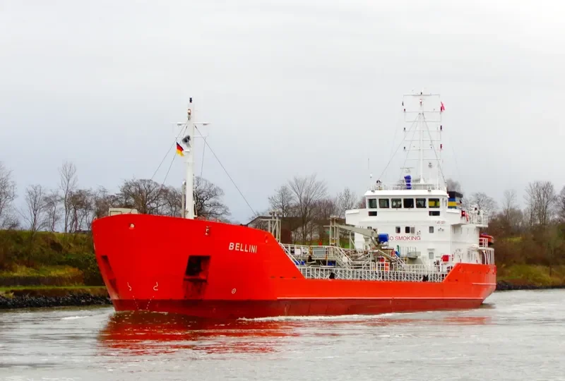 SOLSTRAUM Tanker IMO 9157014 photo 3