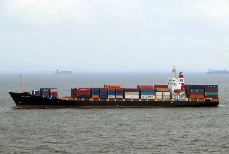 KOTA WAJAR Container Ship IMO 9157399 photo 2