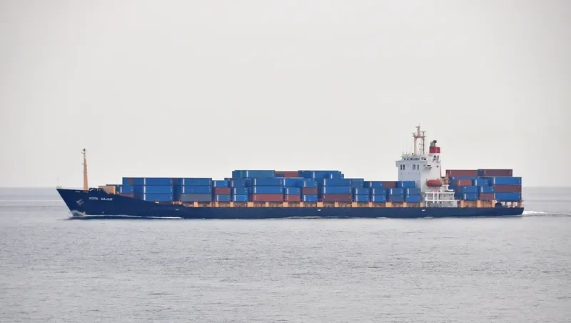 KOTA WAJAR Container Ship IMO 9157399 photo 3