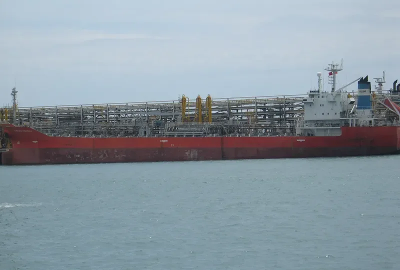 YUHUA STAR Tanker IMO 9157519 photo 2