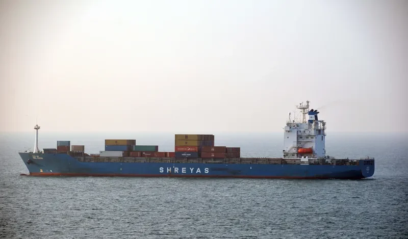 SSL KOCHI Container Ship IMO 9157674 photo 3