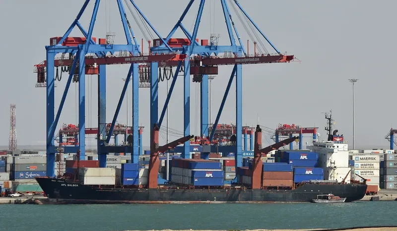 MERATUS KALABAHI Container Ship IMO 9157961 photo 2