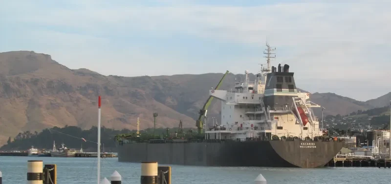 THURAYA Tanker IMO 9158305 photo 2