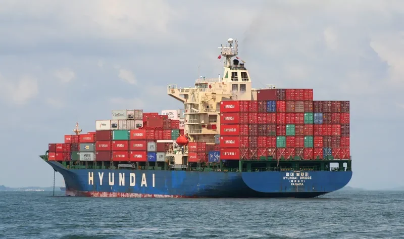 BRIDGE Container Ship IMO 9158587 photo 2