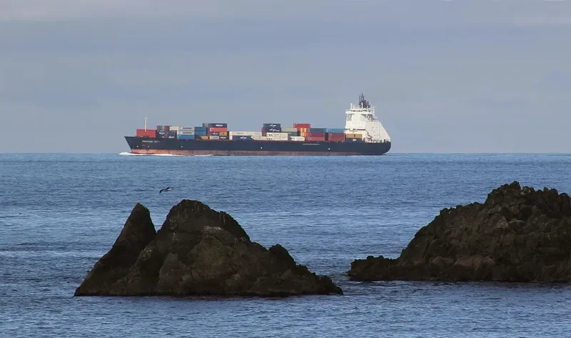 M SKY Container Ship IMO 9158977 photo 2