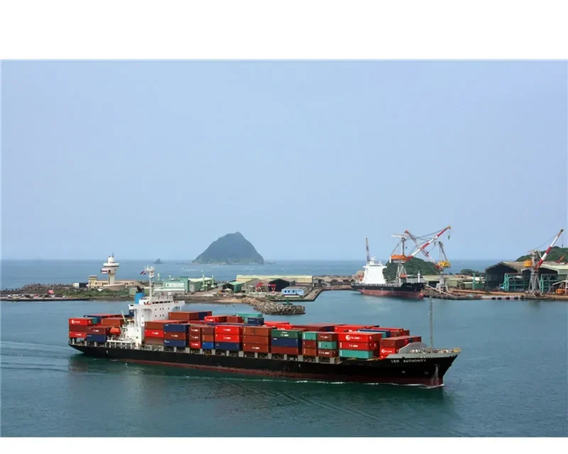XIN OU 3 Container Ship IMO 9159878 photo 5