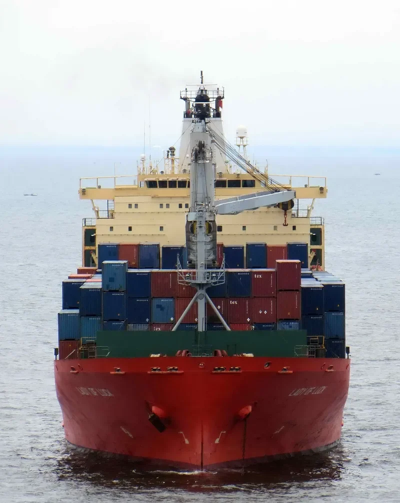 LADY OF LUCK Container Ship IMO 9160401 photo 3