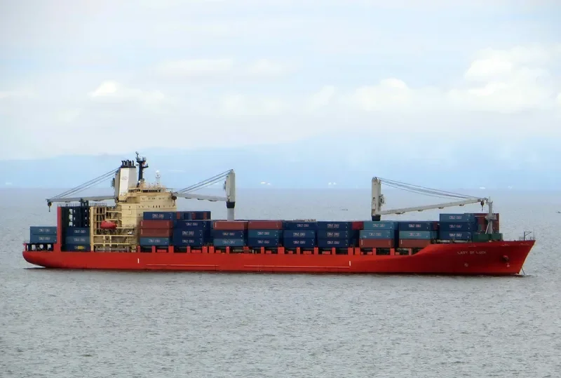 LADY OF LUCK Container Ship IMO 9160401 photo 5