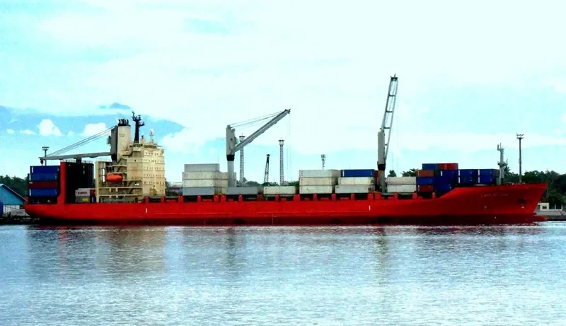LADY OF LUCK Container Ship IMO 9160401 photo 7