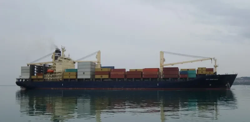 E.R.SANTIAGO Container Ship IMO 9160437 photo 6