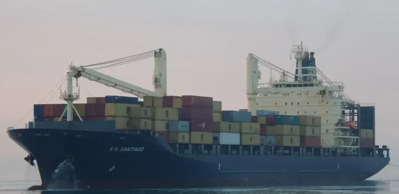 E.R.SANTIAGO Container Ship IMO 9160437 photo 10