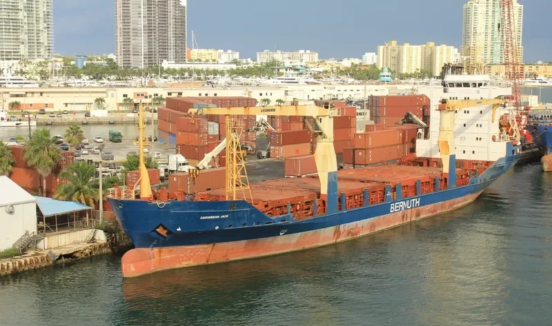 HC JADE Container Ship IMO 9160504 photo 9