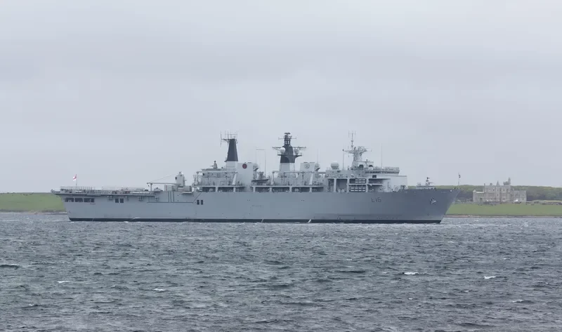 HMS BULWARK General Cargo IMO 9160607 photo 3