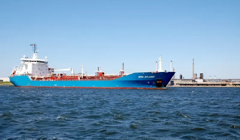 SADO Tanker IMO 9160932 photo 2