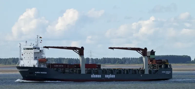 LADY R Ro-Ro IMO 9161003