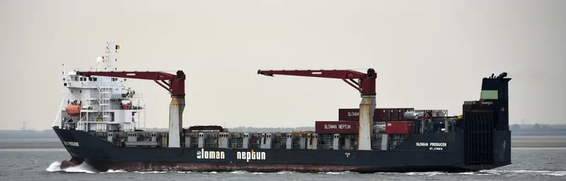 LADY R Ro-Ro IMO 9161003 photo 6