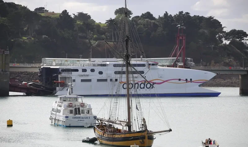 CONDOR RAPIDE Ro-Ro IMO 9161560 photo 3