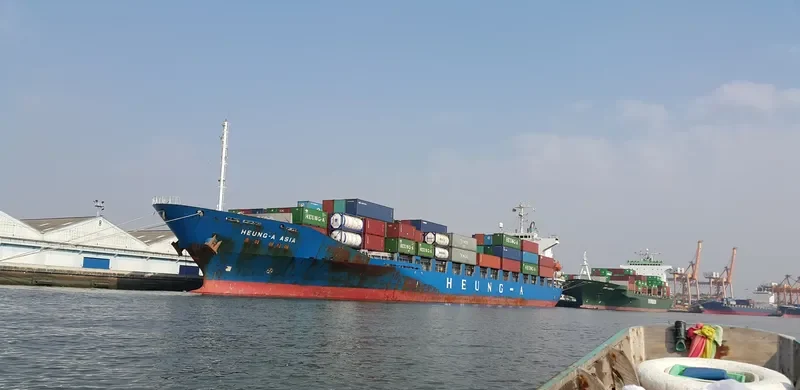 PADIAN 3 Container Ship IMO 9162435 photo 7