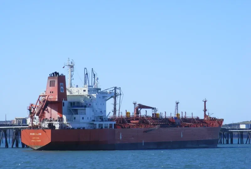 BLUE SPRING Tanker IMO 9162502 photo 2