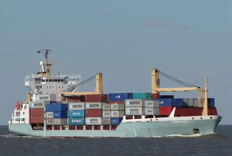 LEONIE P Container Ship IMO 9162667 photo 8