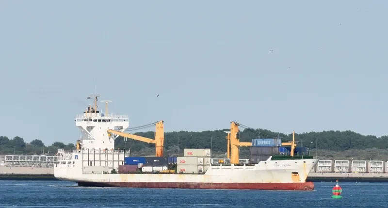 CONCORDIA Container Ship IMO 9162679 photo 8
