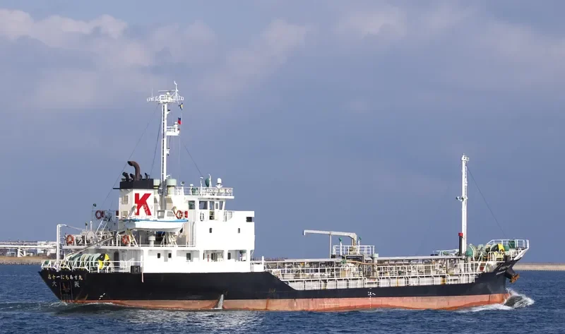 STRAITS ABADI Tanker IMO 9163099 photo 3