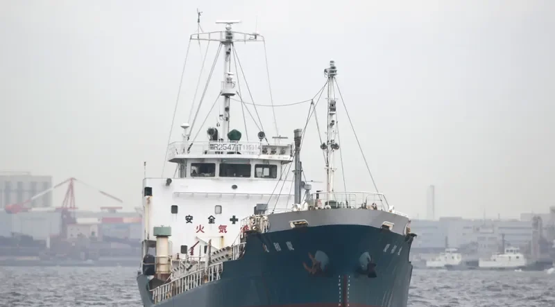 DIMAS PUTRA 3 Tanker IMO 9163104 photo 3