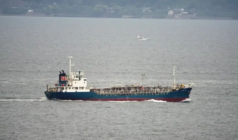 DIMAS PUTRA 3 Tanker IMO 9163104 photo 5
