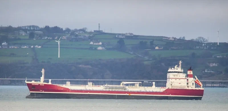 AFRICAN RUNNER Tanker IMO 9164495