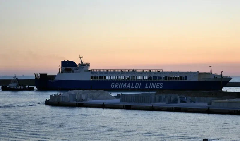 EUROCARGO ISTANBUL Ro-Ro IMO 9165310 photo 6