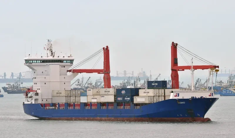 MTT TANJUNG MANIS Container Ship IMO 9165449