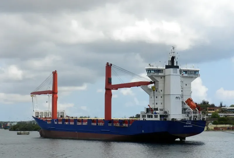 MTT TANJUNG MANIS Container Ship IMO 9165449 photo 4