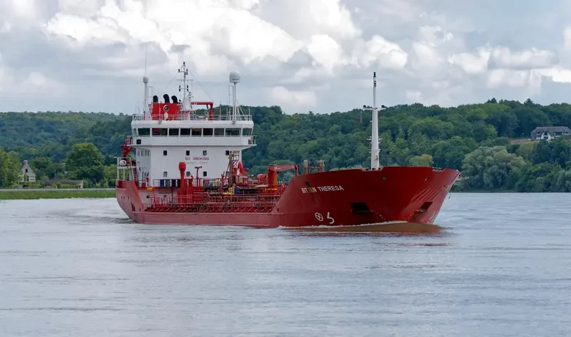 GUARDIANS Tanker IMO 9165451 photo 4