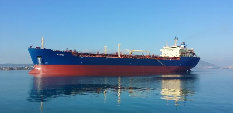 GOLROO Tanker IMO 9167148 photo 7