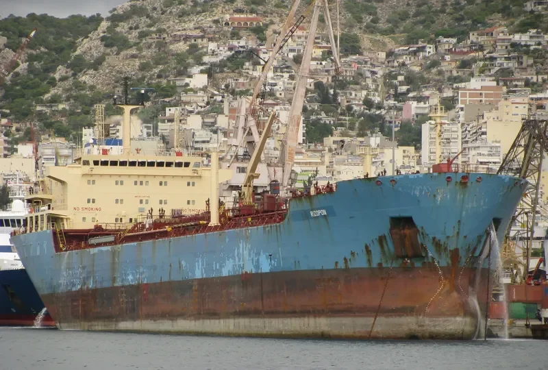 GOLROO Tanker IMO 9167148 photo 8