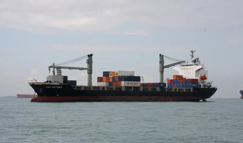 HIJAU JELITA Container Ship IMO 9167382 photo 3