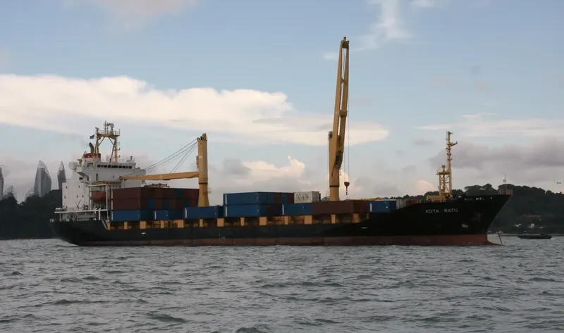 KOTA RATU Container Ship IMO 9167435 photo 7