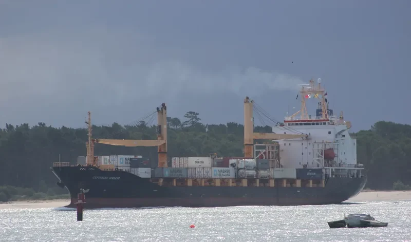 KOTA RATNA Container Ship IMO 9167447 photo 4
