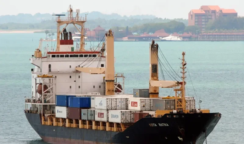 KOTA RATNA Container Ship IMO 9167447 photo 8