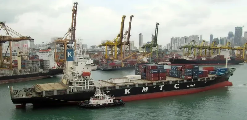 EASLINE DALIAN Container Ship IMO 9167473 photo 8
