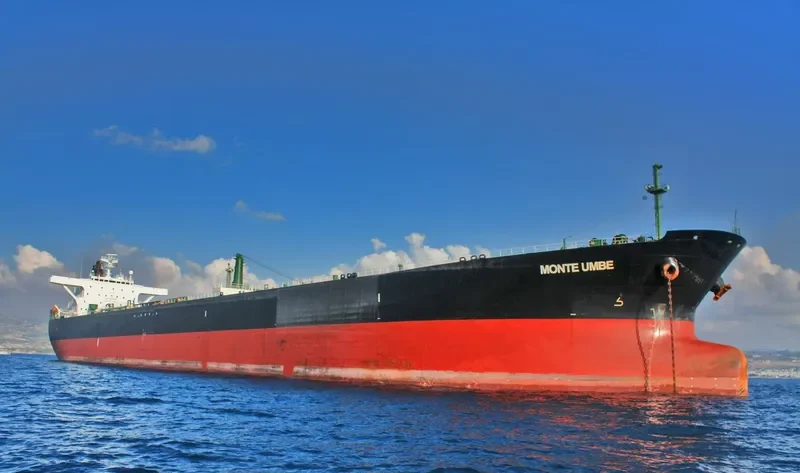 ARMADA STERLING Tanker IMO 9167655 photo 4