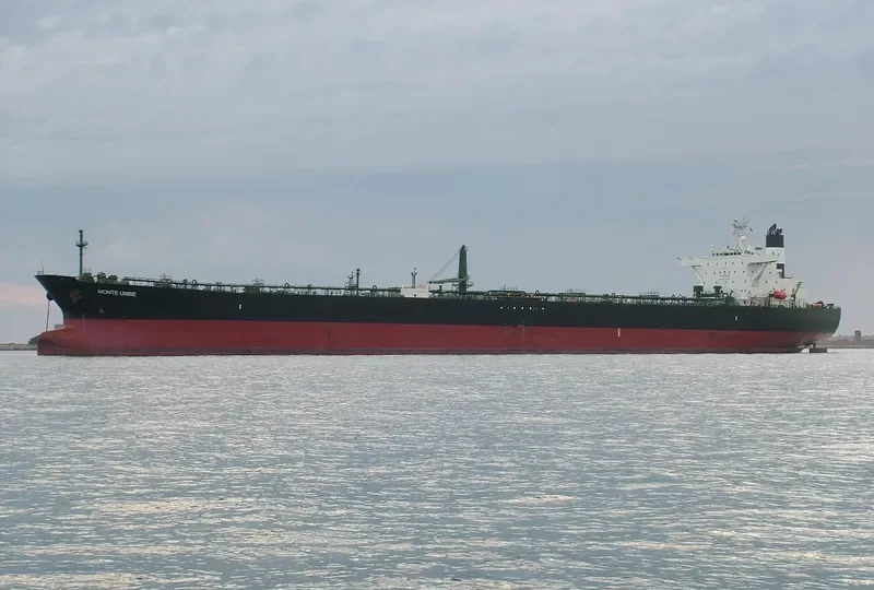 ARMADA STERLING Tanker IMO 9167655 photo 8