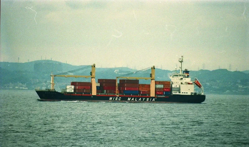TANTO SEMANGAT Container Ship IMO 9168570 photo 4