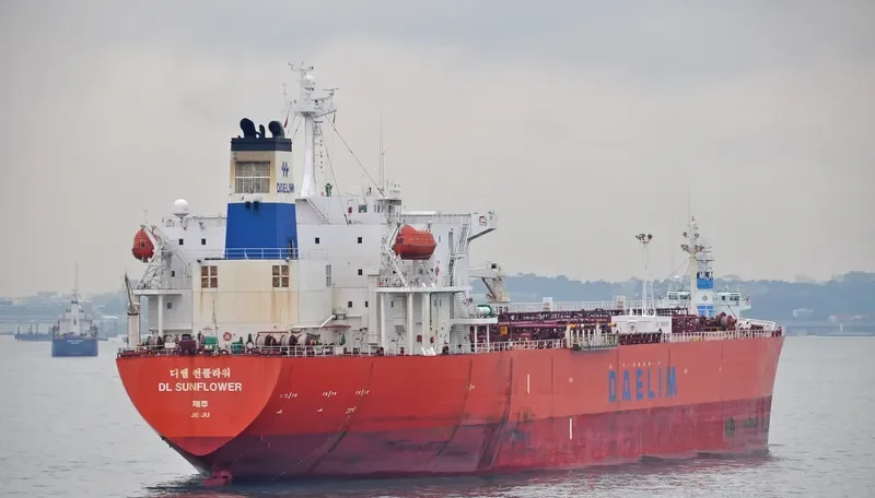 ELITE Tanker IMO 9168740 photo 2