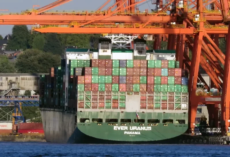 EVER URANUS Container Ship IMO 9168855 photo 4