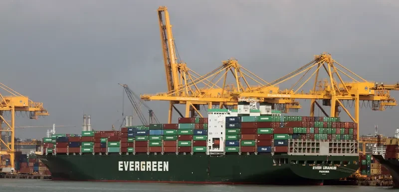 EVER URANUS Container Ship IMO 9168855 photo 7