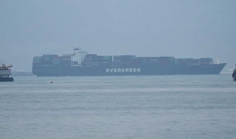 EVER URSULA Container Ship IMO 9168867 photo 2